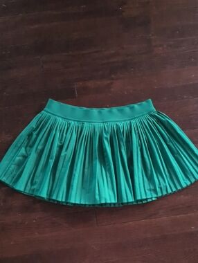 lululemon athletica Emerald Green Pleated Skater Skirt